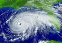 В Саратове ликвидируют последствия урагана